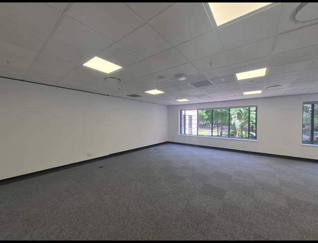 100M² OFFICE TO LET IN SANDTON CENTRAL